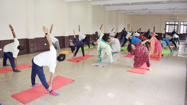 Image of ICAR-CIWA, Bhubaneswar Celebrated International Day of Yoga 2023 2